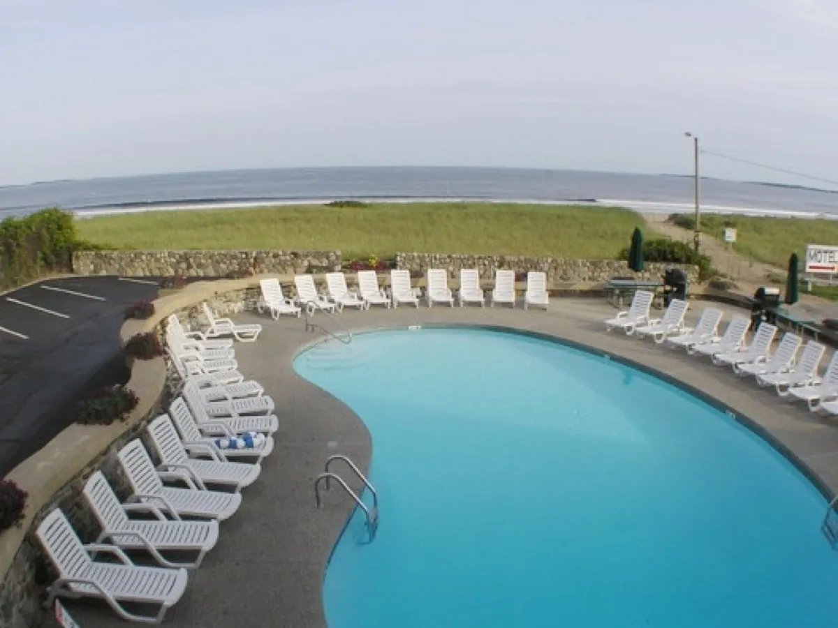 Lafayette Hotels Waves Oceanfront Resort