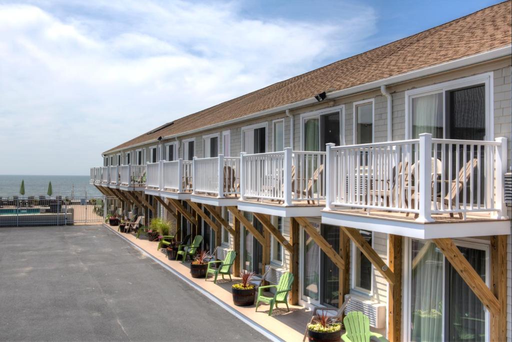 The Corsair and Cross Rip Oceanfront Resort
