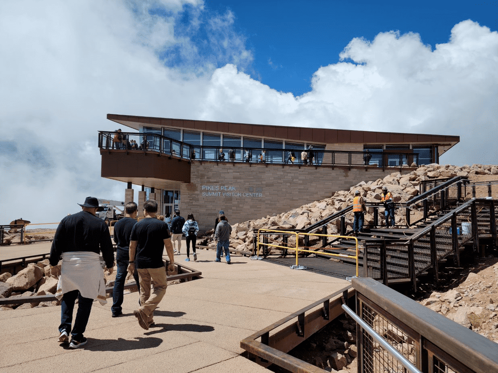 Aramark Destinations Pikes Peak
