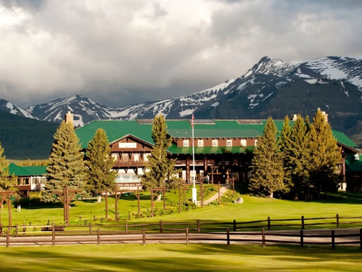 Glacier Park by Pursuit Glacier Park Lodge